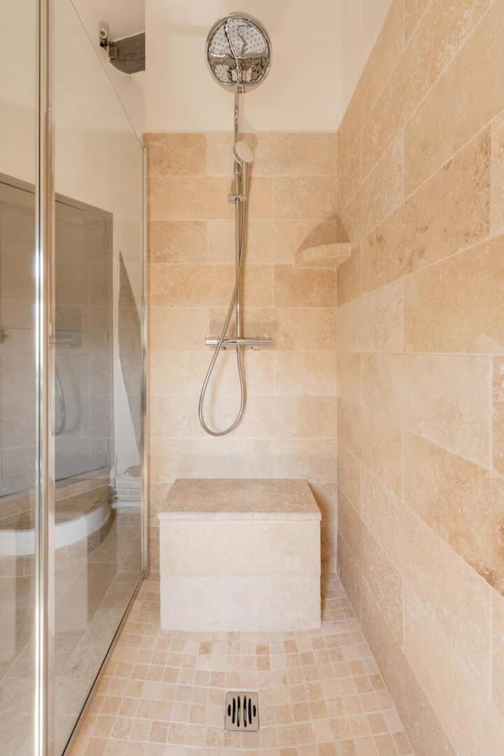 Intra-muros Apartment Avignon